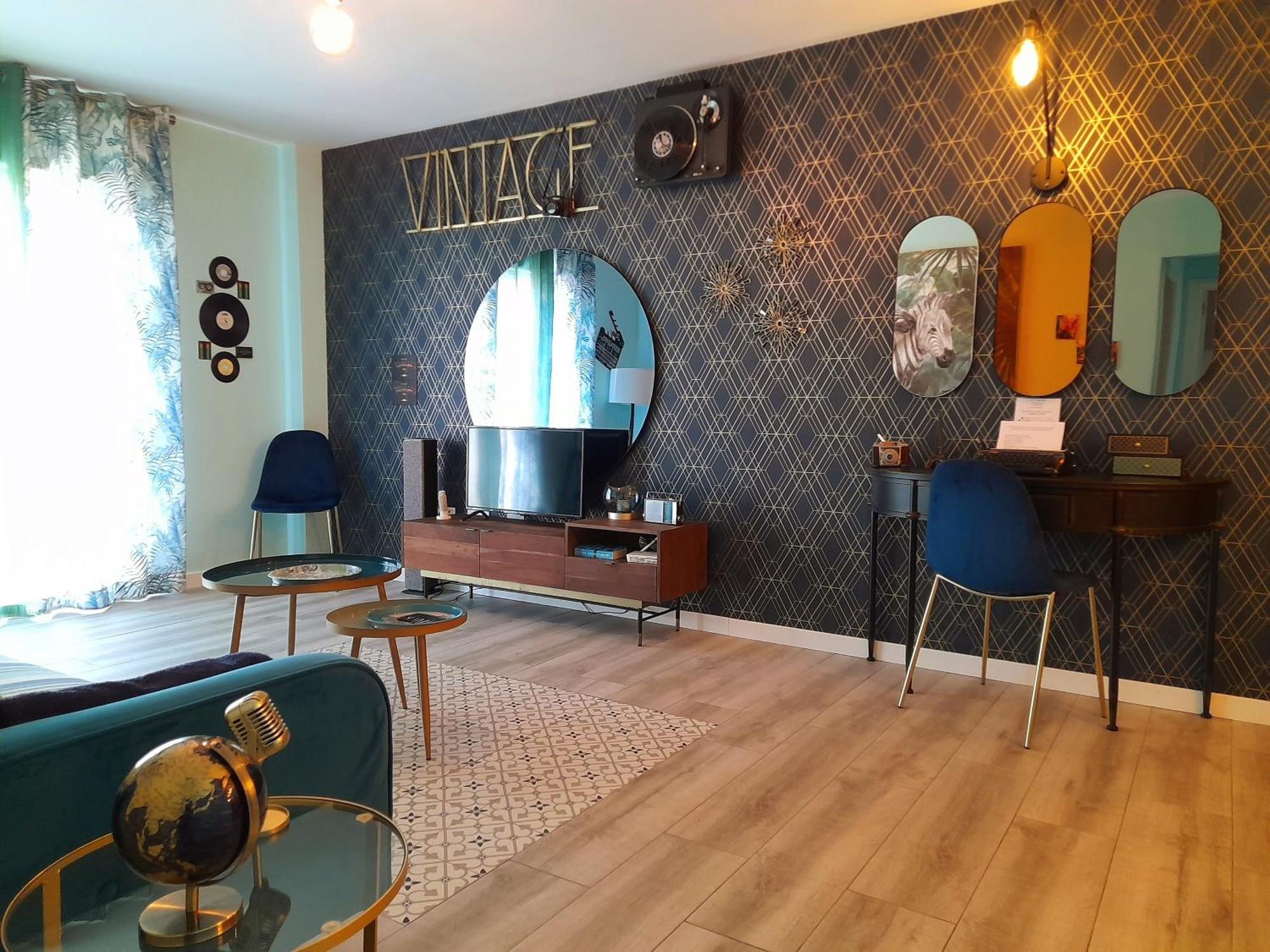 80S Loft Vintage 15' Malaga Airport Free Guest Parking Apartment Alhaurin de la Torre Exterior photo